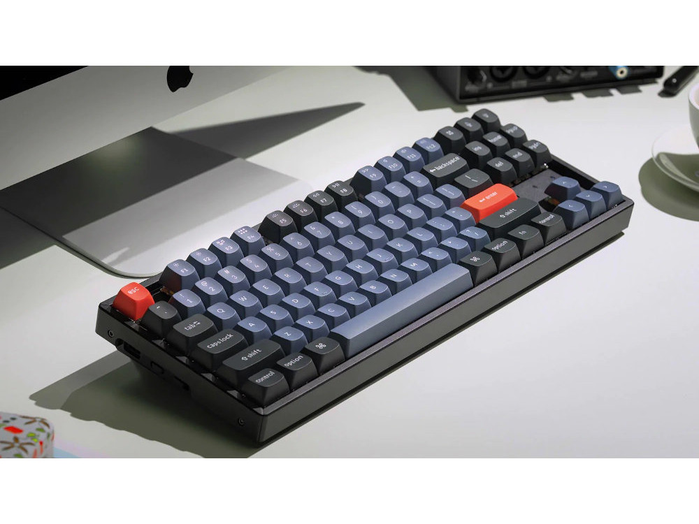 K8 Pro WHITE LEDライトプラスチックフレームモデル Keychron QMK VIA Mac英語配列 有線 Bluetooth 5.1  ワイヤレス両対応 テンキーレス ホットスワップ Gateron G 赤軸 87キー LEDライト カスタムメカニカルキーボード # K8P-G1-US  キークロン PSR 【2021春夏新作】