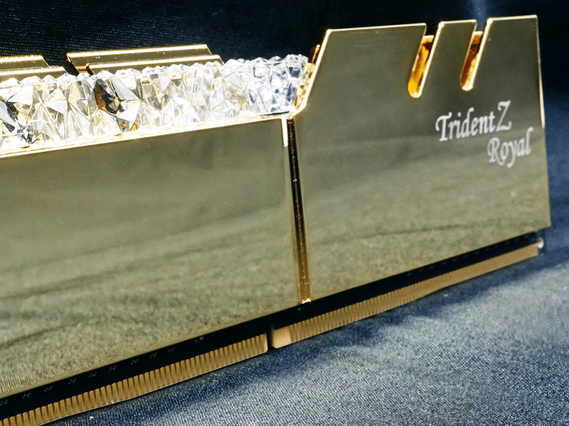 とっても派手なDDR4 OCメモリー、G.Skillのダイヤモンドカットの