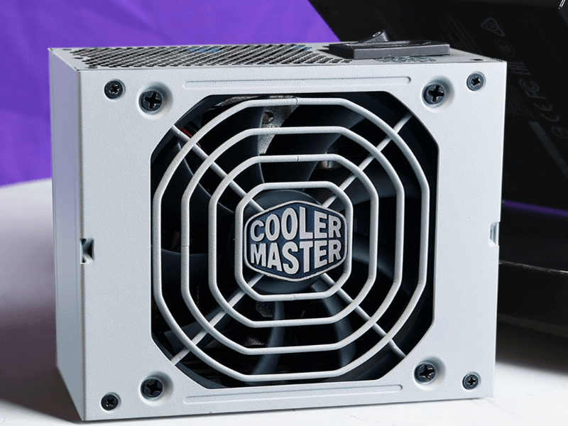 Cooler Master、80PLUS GOLD認証モジュラーケーブルも白色なSFX電源「V