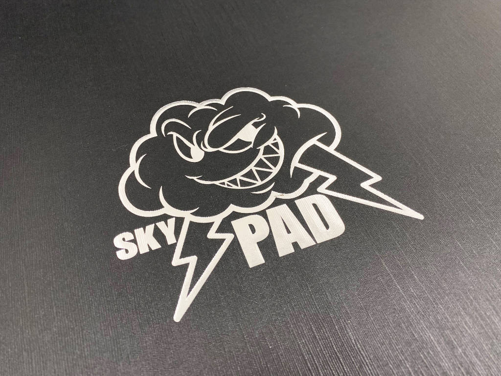 SkyPAD 3.0 XL クラウドロゴ 白 ホワイト 若者の大愛商品 4500円引き