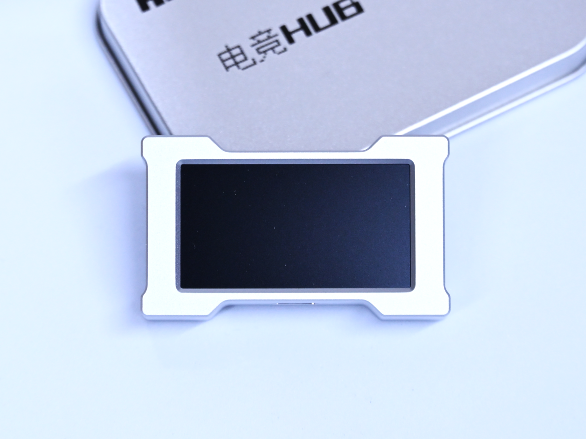 【新品未開封】HM Lab Gaming HUB Z-Neo 8K　シルバー 8K対応ケーブル付】HM Lab Gaming HUB Z-Neo 8K 銀 - メルカリ