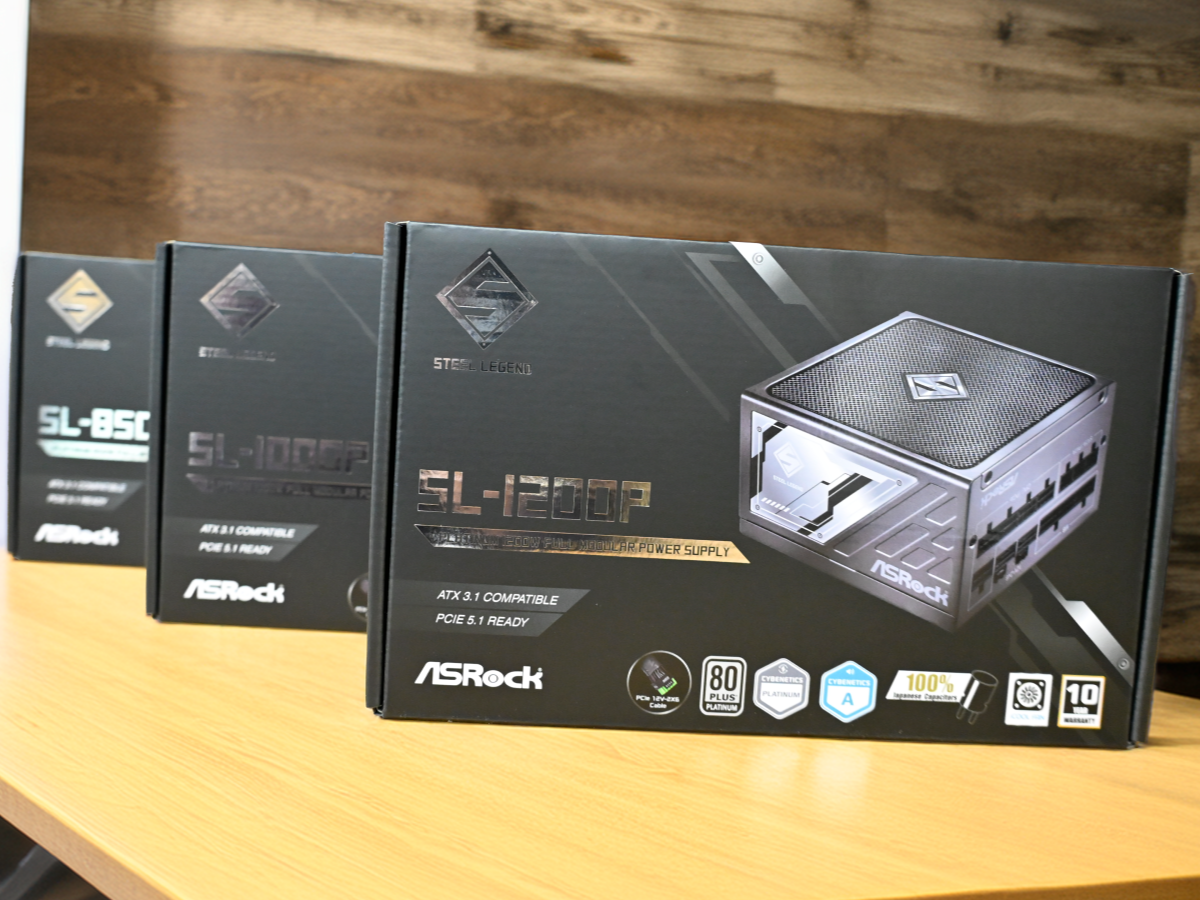 ASRockから、温度センサー搭載した80PLUS PLATINUM取得電源ユニット