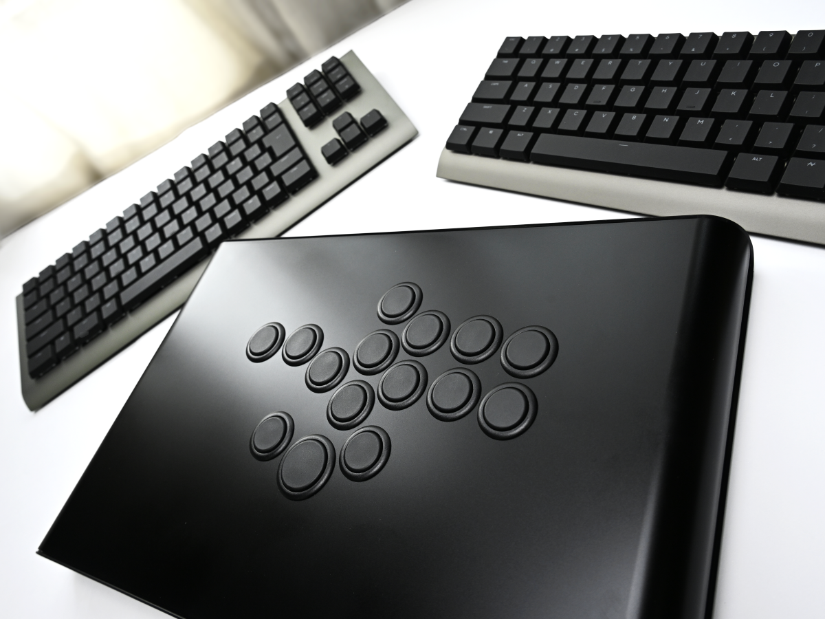 ZENAIM、0.75mmの超短ストロークの「ARCADE CONTROLLER LEVERLESS」が